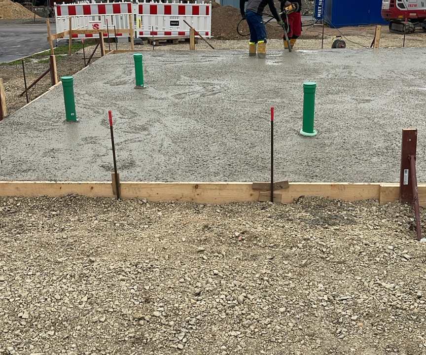 Betonieren der Bodenplatte