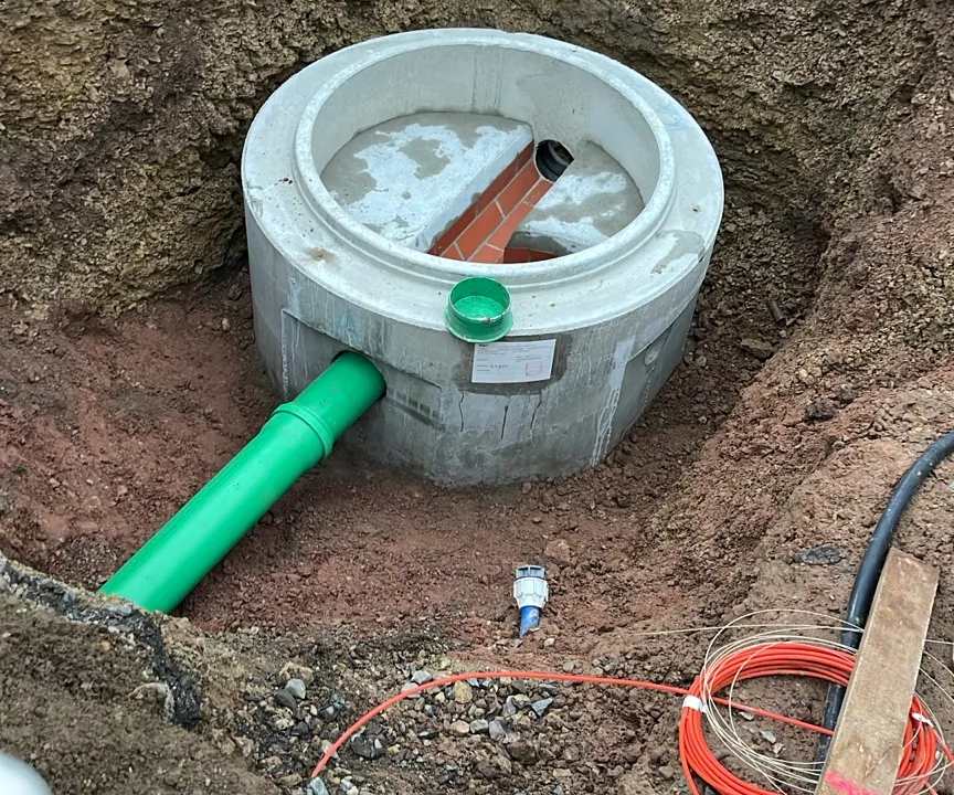 Betonschacht Baugrube als Leistungsbild für die Website